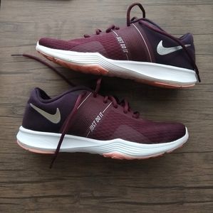 Women Nike City Trainer 2